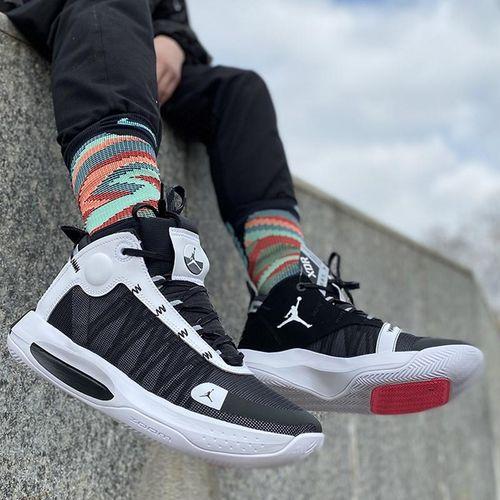 成都aj最新爆料,揭秘潮流鞋王新动向与独家合作!